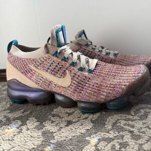 Nike Beige and Multicolor Flyknit Sneakers